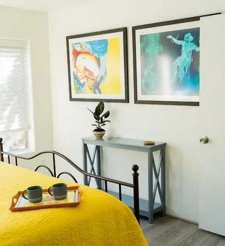 Artsy Half-house, Walk To Hiking Trails &wine Bars! Yard, Firepit Appartamento Sedona