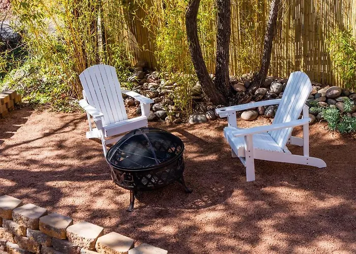 Artsy Half-house, Walk To Hiking Trails &wine Bars! Yard, Firepit * Sedona